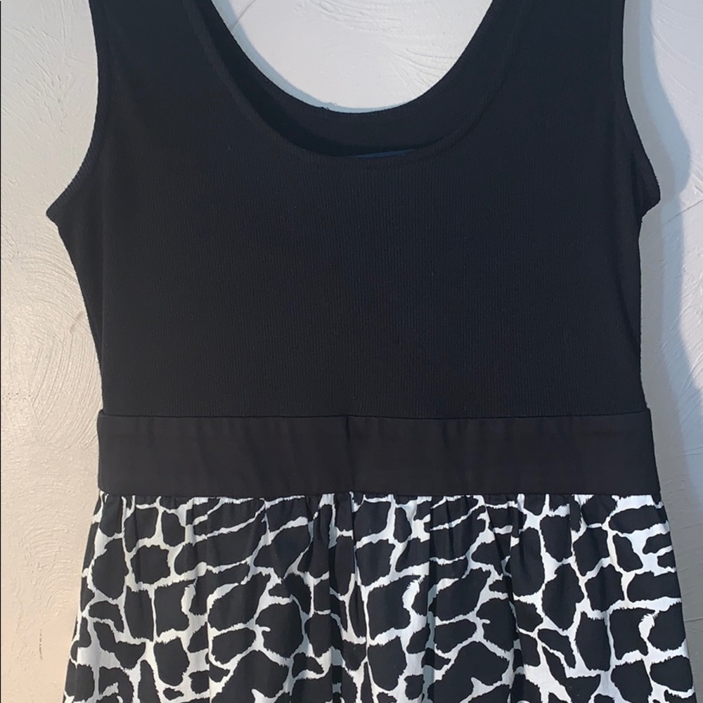 Emmelee Dress Small - Picture 2 of 7